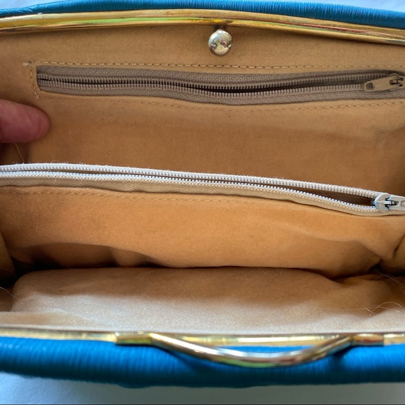 Vtg 80’s blue leather clutch purse. - Picture 7 of 7